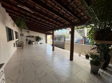 aaxufm2ytfmztrkmzvhndi2_md · Casa à venda 3 Quartos, 1 Suite, 3 Vagas, 156M², Aragarça, Londrina - PR