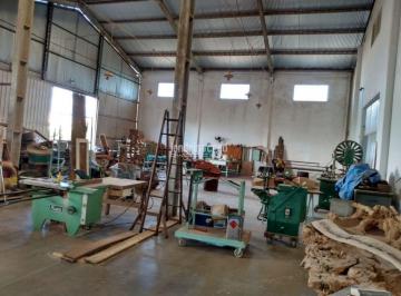 6jas2wo2ytiwmjlmnmu1owjl_md · Comercial à venda 10 Vagas, 3455M², Parque Industrial, Rolândia - PR