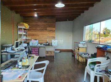 6wpt1m2ytfmnwm3ytgzm2ux_md · Casa à venda 3 Quartos, 2 Suites, 3 Vagas, 139M², Centro, Arapongas - PR