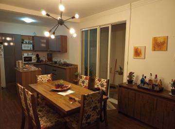 Casa · 262m² · 3 Quartos · Casa à venda - no Jardim Gonçalves