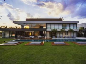 Casa · 1500m² · 5 Quartos · Casa à venda - em Alphaville