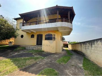 Casa · 355m² · 4 Quartos · 7 Vagas · CASA COM 4 SUÍTES EM CONDOMÍNIO FECHADO NO CENTRO DE IBIÚNA-SP