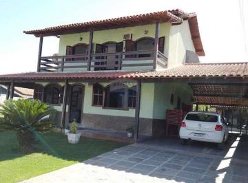 Casa · 380m² · 5 Quartos · 6 Vagas · Casa no Jardim Atlântico Leste com cinco dormitórios,piscina e amplo quintal.