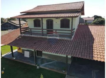 Casa · 380m² · 5 Quartos · 6 Vagas · Casa no Jardim Atlântico Leste com cinco dormitórios,piscina e amplo quintal.