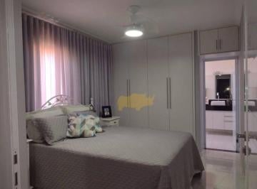 4dcd34bbd2bb1b89649f32e25b9b0b5f47f2b724 · Casa com 3 dormitórios à venda, 141 m² por R$ 585.000,00 - Centro - Rio Claro/SP