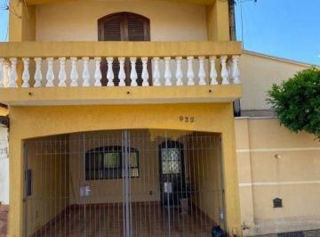09088491f6833ce8a4e46ea6ecc425bbdabf9353 · Casa com 2 suites  à venda, 203 m²  de  R$  560.000,00 por R$ 490.000 - Centro - Rio Claro/SP