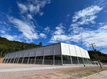 Comercial · 2000m² · 40 Vagas · Anúncio de Locação: Galpão Comercial Amplo e Moderno