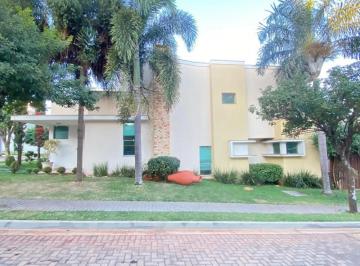 Casa · 384m² · 5 Quartos · 3 Vagas · Um sonho de residência