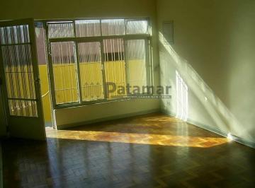 Casa · 120m² · 3 Quartos · 1 Vaga · Casa com 3 Quartos e Edícula Disponível para Venda