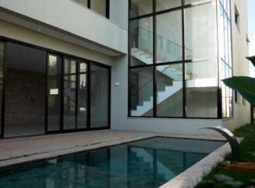 572f11ba0becdb6d3817aad6e594b30dde3a290f · Natureza e Elegância: O Cenário Perfeito para a Vida em Família, com Liberdade para Seus Filhos em I