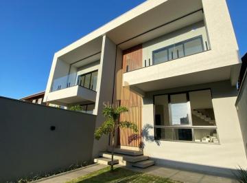 Casa · 184m² · 3 Quartos · 2 Vagas · Sobrado Alto Padrão à Venda no Bairro Dom Bosco em Itajaí/SC!!