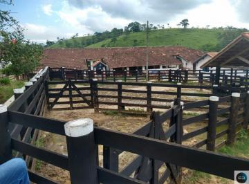 Rural · 2000m² · 2 Quartos · 5 Vagas · Fazenda em Caçapava