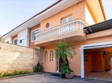 Casa · 220m² · 3 Quartos · 4 Vagas · Casa numa travessa da Avenida Faria Lima, próximo ao Shopping Iguatemi!