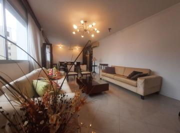 f528a3be02092830252f0f192d47fc5482a5fcff · Apartamento com 4 quartos à venda no Centro de Florianópolis/SC.