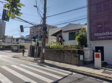 4e16c3a3c7771cc6349a5d7e1683d49dfdf441bd · Terreno Comercial na Avenida Mauro Ramos - Bairro Centro, em Florianópolis.