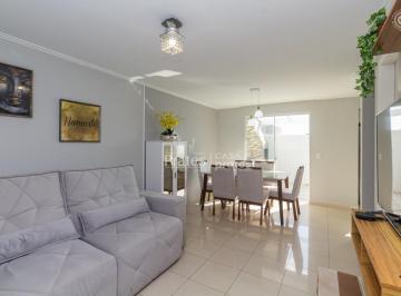 Sala para 2 ambientes · Casa à venda - em Santa Cândida