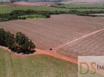Foto 01 · EXCELENTE FAZENDA A VENDA EM ITAÍ/SP, COM ÁREA TOTAL DE 68 ALQUEIRES, TOPOGRAGIA PLANA A LEVEMENTE O