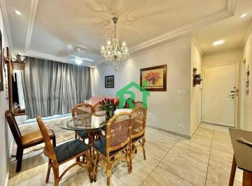 Sala · Apartamento à venda na Praia das Pitangueiras | Rocha Imóveis Guarujá