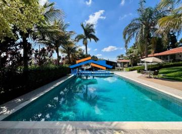 Casa · 334m² · 5 Quartos · 3 Vagas · Miolo da Granja - RÚSTICA 3d/1ste + 2 lofts hóspede + home office. (ZUM)