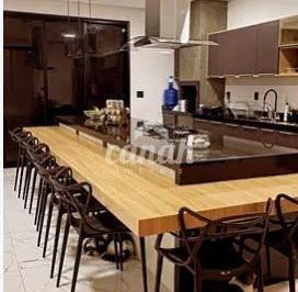 Casa · 192m² · 3 Quartos · 2 Vagas · Casa em Condomínio em Brodowski com 192m², 3 dormitórios e suíte