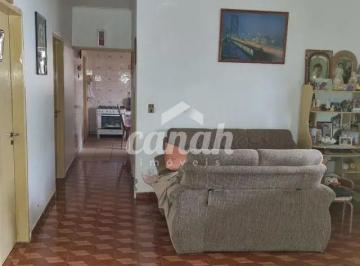 Casa · 192m² · 3 Quartos · 3 Vagas · Imóvel em Vila Virgínia - Ribeirão Preto com 192m², 3 quartos e 2 banheiros p...