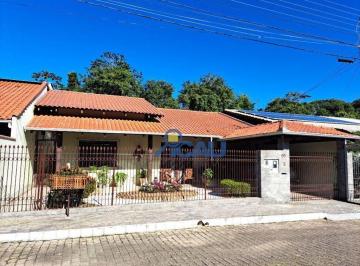 aa87df24be56cc9a9f4ce98dc1cf633af29dcbd4 · Casa com 3 dormitórios à venda, 338 m² por R$ 935.000,00 - Velha - Blumenau/SC