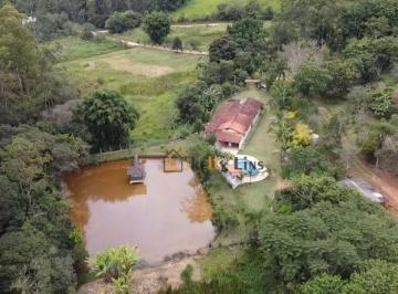 d6733eea2c7aff44d81a6e1b93e4ef54b26fdf5a · Maravilhoso sítio em Socorro/SP com área de 65.000 m² e 450 m² de área construída, com 04 dormitório