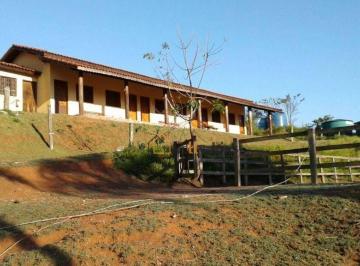 2355d01178c839b00040dbace2a928c03f532e49 · Belíssima chácara, localizada em Pinhalzinho, interior de São Paulo, com 8100m, 6 suítes com varanda