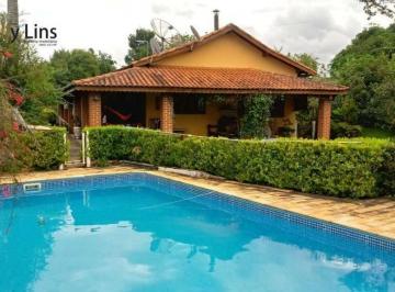 de99acafca7475676d84f1cf5f34a11a26a8877b · Belíssima chácara em Pinhalzinho/SP, com 3 dormitórios, piscina, pomar. Venha conhecer!