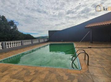 ffda847af5b92ed840cc40fde2a6e2a2349b1699 · Excelente chácara em Pinhalzinho terreno com 1.500 m² casa, piscina, churrasqueira, pomar confira!