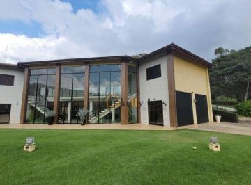 c159999d496374f8cace617f62e0e6eb0fc87c55 · Espetacular sítio de alto padrão com 03 casas, área de lazer completa, lago, localização privilegiad