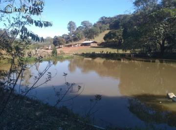 d054d1bdc9feced2cb73cf29777de3ecbd333be2 · Graciosa chácara em Tuiuti /SP, rico em água, lago com peixes, com bela casa, pomar, plantação de pê
