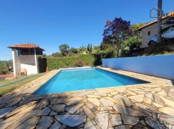 00a0262f3438f888ea613395eb0246f64f35ae93 · Maravilhosa chácara à venda em Pinhalzinho /SP, com 1.000m², 3 dormitórios sendo 1 suíte, cozinha am