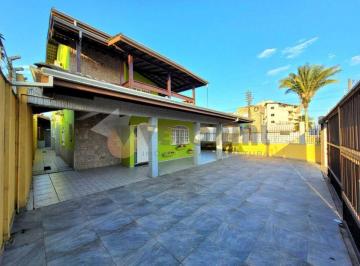 Casa de 4 quartos, Caraguatatuba · Sobrado com 4 dorm. à venda, 270 m² por R$ 1.390.000 - Indaiá - Caraguatatuba/SP
