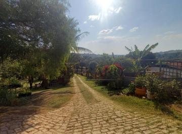 Rural · 435m² · 3 Quartos · 8 Vagas · Chácara à venda em Vinhedo-SP, bairro Cachoeira: 3 quartos, 1 suíte, 1 sala, 3 banheiros, 8 vagas de