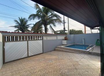 Casa de 3 quartos, Peruíbe · Casa a venda  a 50 metros do na praia de Peruíbe litoral sul de SP. 