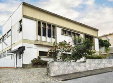 Comercial · 2280m² · 4 Vagas · Alugo galpão industrial na zona norte.
