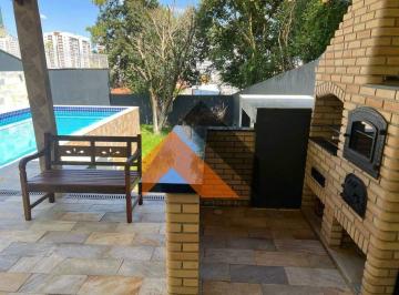 Casa · 450m² · 3 Quartos · 7 Vagas · Casa alto padrão para VENDA! Com piscina, área gourmet e jardim.