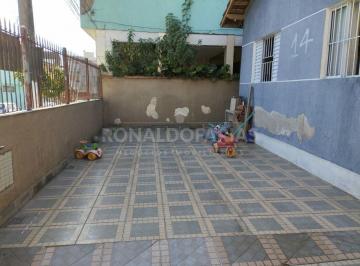 Casa · 250m² · 3 Quartos · 5 Vagas · Casa terrea a venda com 3 quartos ,1 sala ,1 banheiro 5 vagas , edicula.