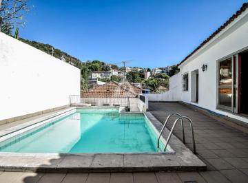 área de lazer · Casa 4 quartos, 1 suite, 2 banheiros, piscina, salão de festas, 6 vagas Santa Teresa.