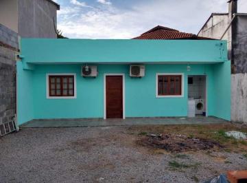 Casa · 80m² · 1 Quarto · 2 Vagas · Casa de rua - Térrea / Residencial / São João do Rio Vermelho