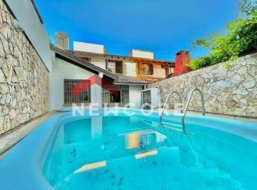 Casa · 180m² · 3 Quartos · 3 Vagas · Casa em  Rua Mampituba - Ipanema - Porto Alegre/RS