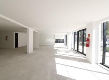 Comercial · 396m² · Vila Romana! Loja de Rua em prédio Novo! Oportunidade!