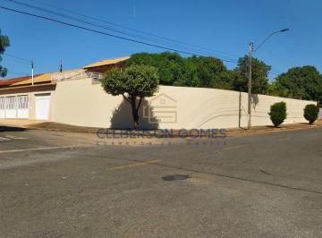 202406261514226986.png · Casa para Venda em Caldas Novas, Estancia Itanhangá, 4 dormitórios, 2 suítes, 3 banheiros, 1 vaga