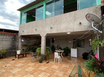 Casa de 4 quartos, Recanto das Emas · QR 511 - 4 QUARTOS - SOBRADO - VARANDA 