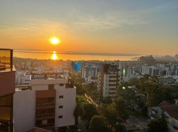 Apartamento · 310m² · 3 Quartos · 3 Vagas · Cobertura com 3 quartos, 3 vagas e vista panorâmica no bairro Santa Tereza