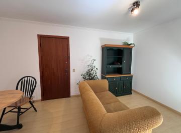 Apartamento de 2 quartos, Curitiba · Dois dormitórios a 100 m do Shopping Curitiba.