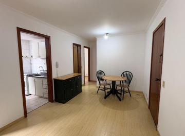 Apartamento de 2 quartos, Curitiba · Dois dormitórios a 100 m do Shopping Curitiba.