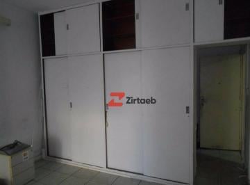 sala com armários · SALA AMPLA NO CENTRO JUNTO AO METRÔ ESTAÇÃO PRESIDENTE VARGAS