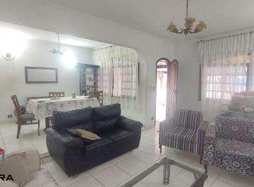 Sala de estar / Jantar · Casa térrea no Bairro Campestre